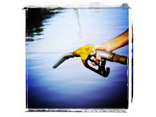CHANGEMENT PONTON VISITEURS ET STATION CARBURANT 