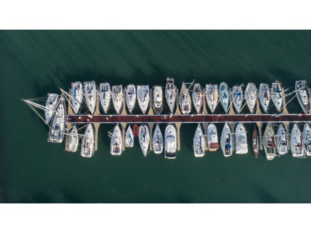 DEPLACEMENT DES BATEAUX DU PONTON B 